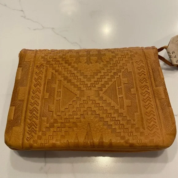 NWOT Brama Handmade Canada Deerskin Tooled Leather Wallet - Picture 14 of 14